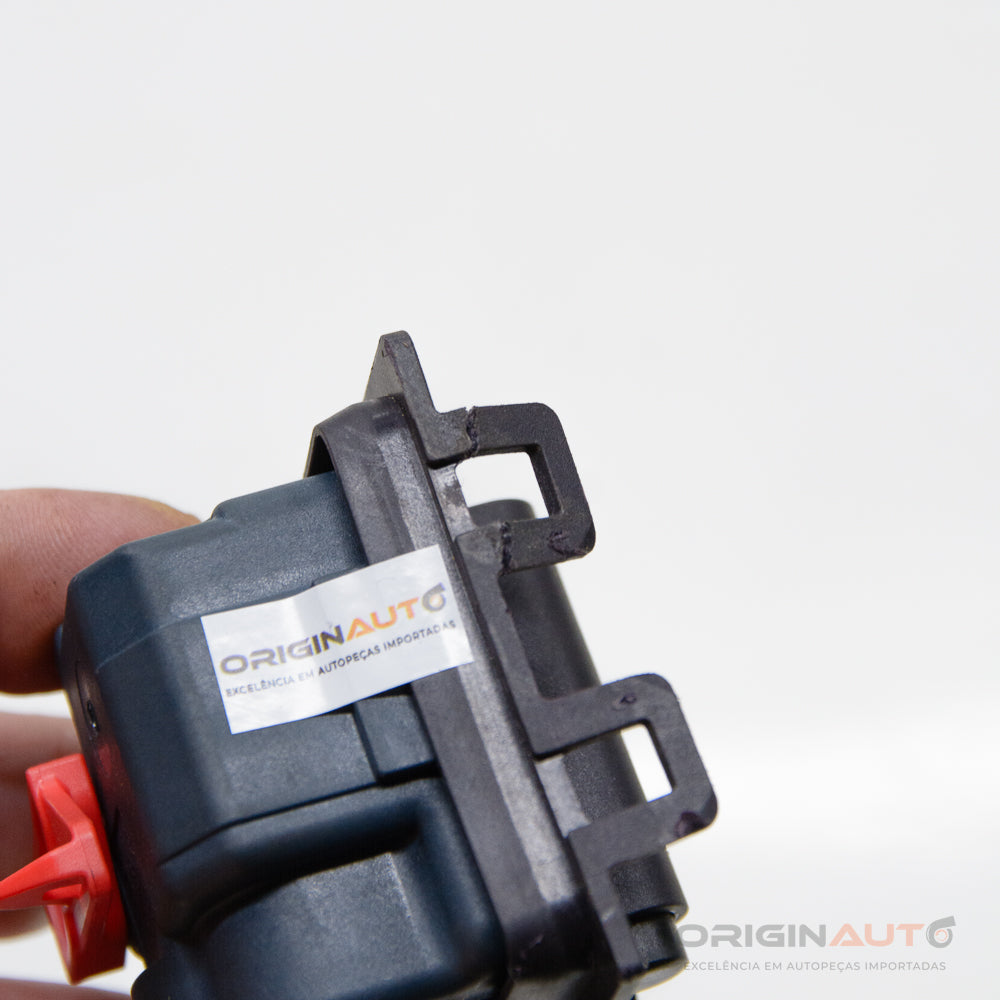 Trava Eletrica Portinhola Tanque Mercedes Cla 200 1.6 2018 A0008207703