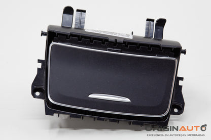 Porta Treco Tomada 12V Mercedes Gla 200 2018 A1766804400