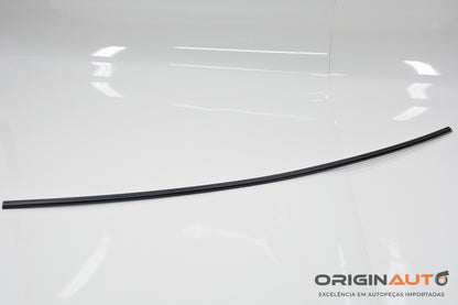 Acabamento Inferior Externo Parabrisa Mercedes Gla 200 2018