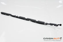 Suporte Caixa Ar Spoiler Traseiro Direito Mercedes Gla Gla 200 2018 A1566980314