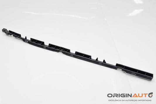 Suporte Caixa Ar Spoiler Traseiro Direito Mercedes Gla Gla 200 2018 A1566980314