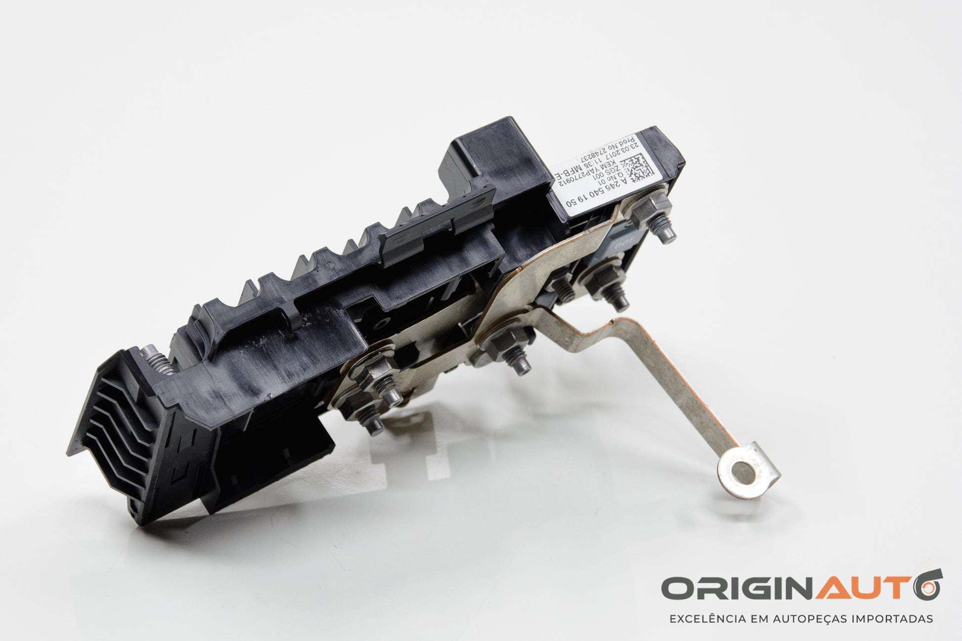 Caixa Fusivel Bateria Mercedes Gla A Cla B200 1.6 2018 A2465401950