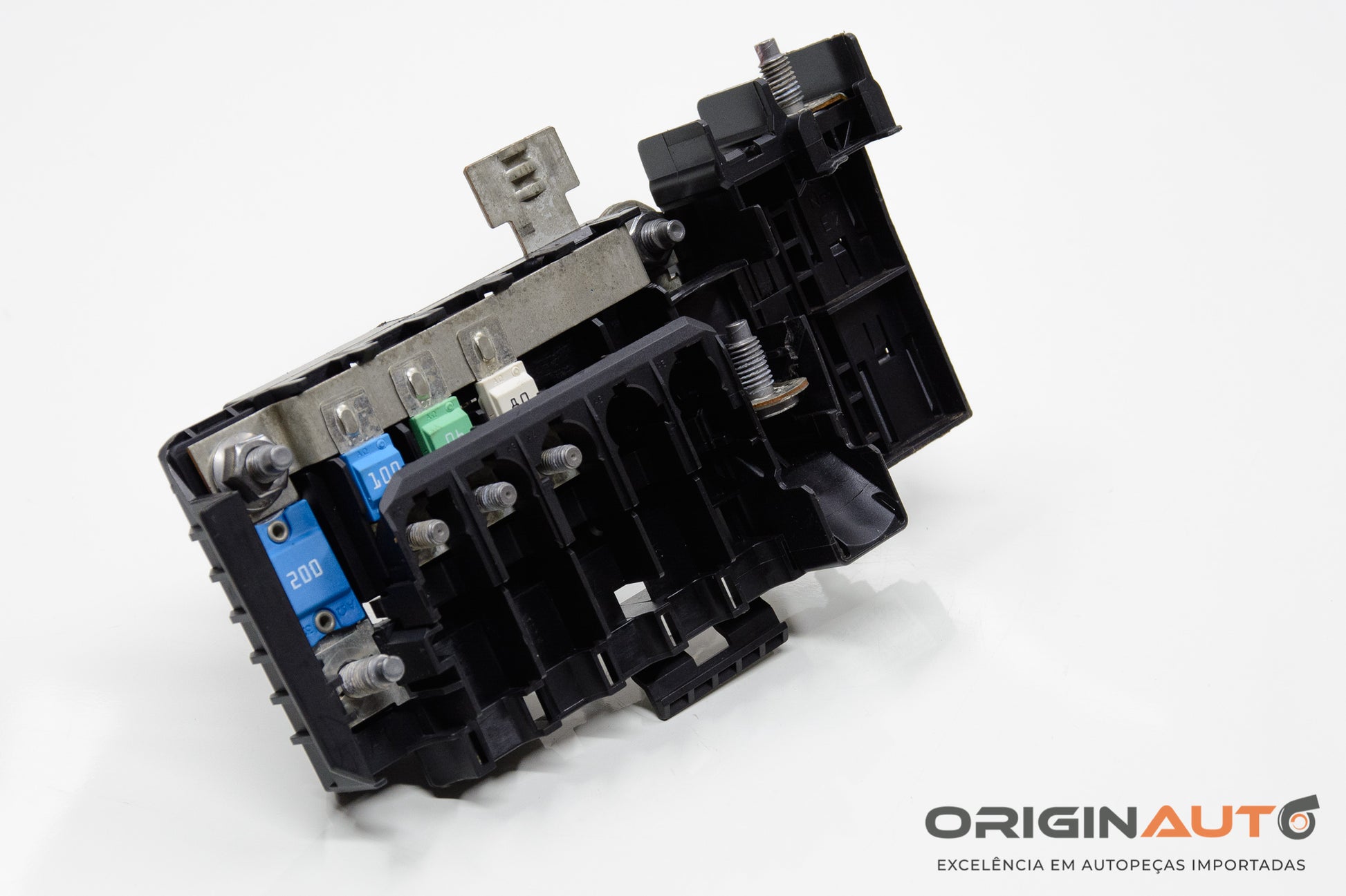 Caixa Fusivel Bateria Mercedes Gla A Cla B200 1.6 2018 A2465401950