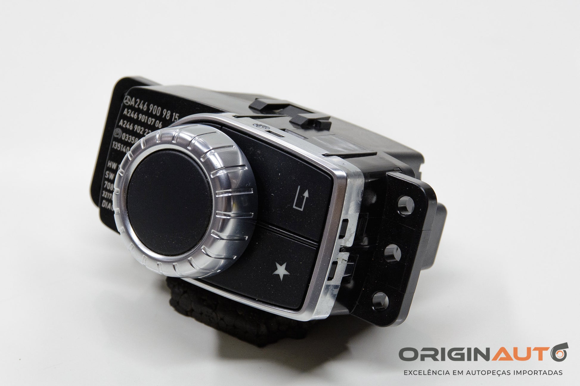 Comando Multimidia Console Central Mercedes Gla 200 2018 A2469009815