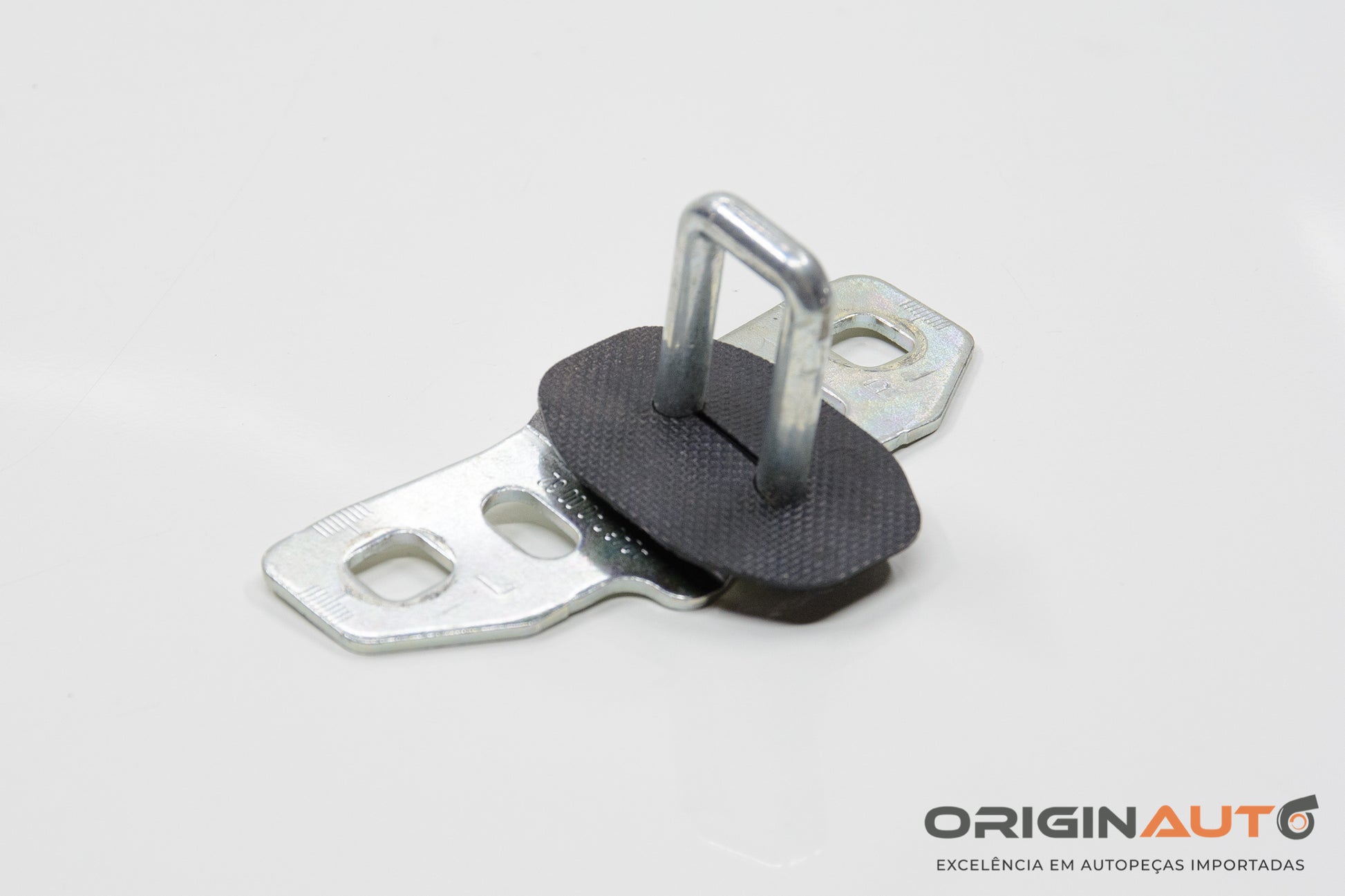 Gancho Fechadura Tampa Traseira Mercedes Gla 200 2018 A2467400032