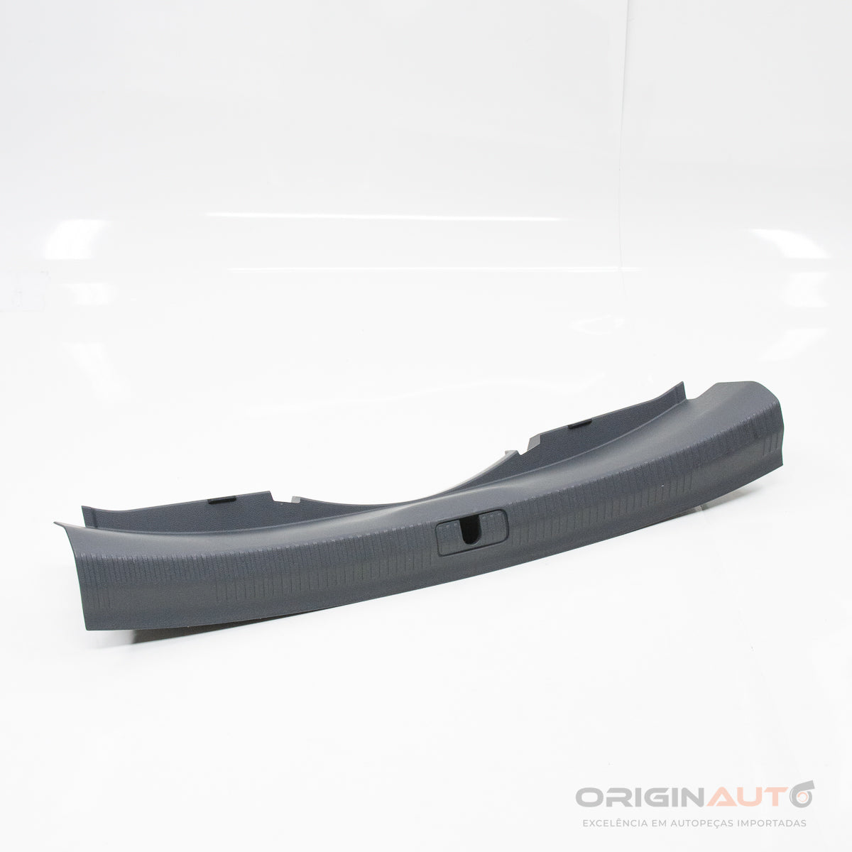 Soleira Tampa Traseira Porta Mala Audi A4 2.0 Tfsi B9 2018 8W5863471B