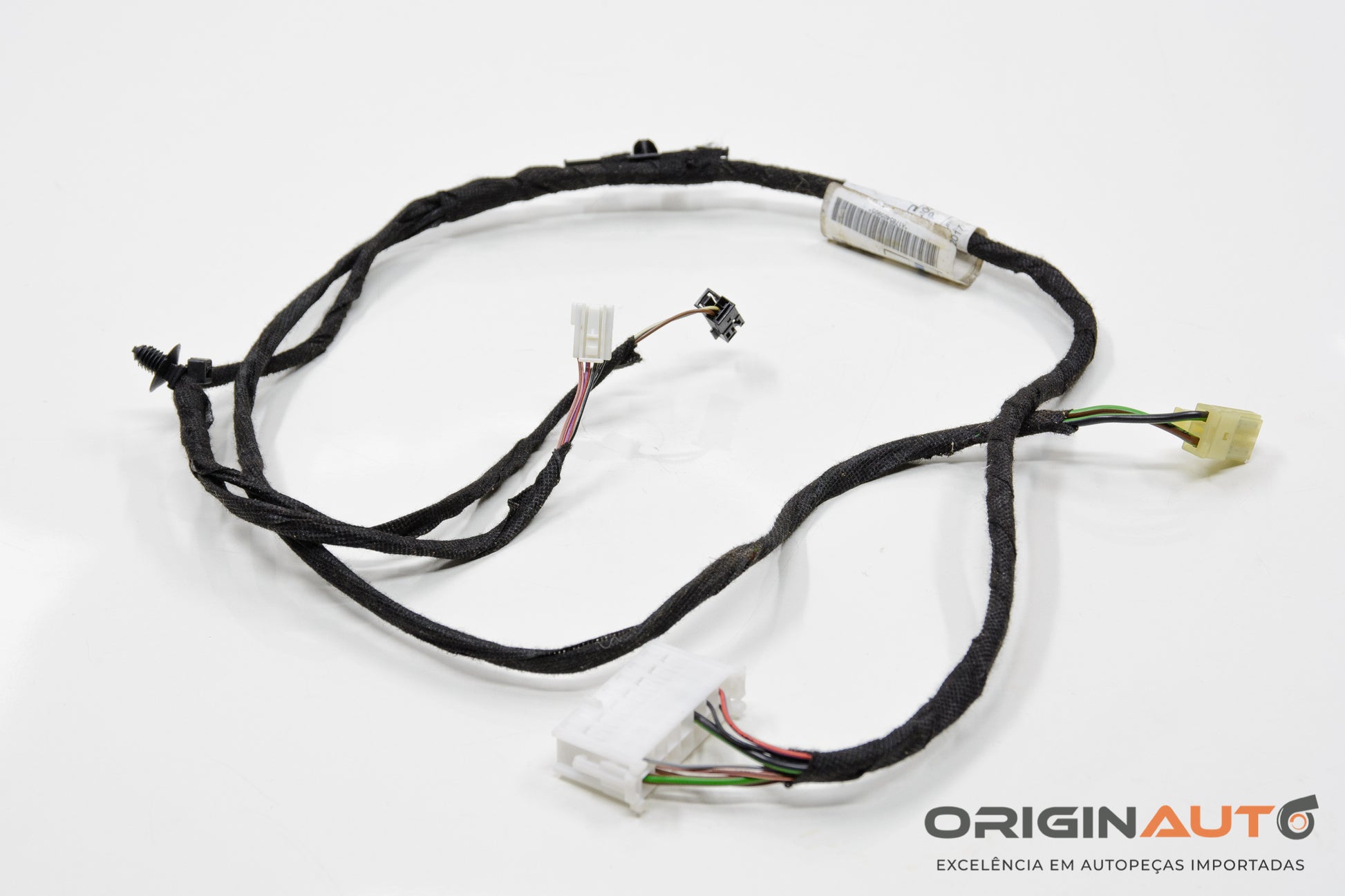 Chicote Console Central Mercedes Gla 200 2018 A1765405905