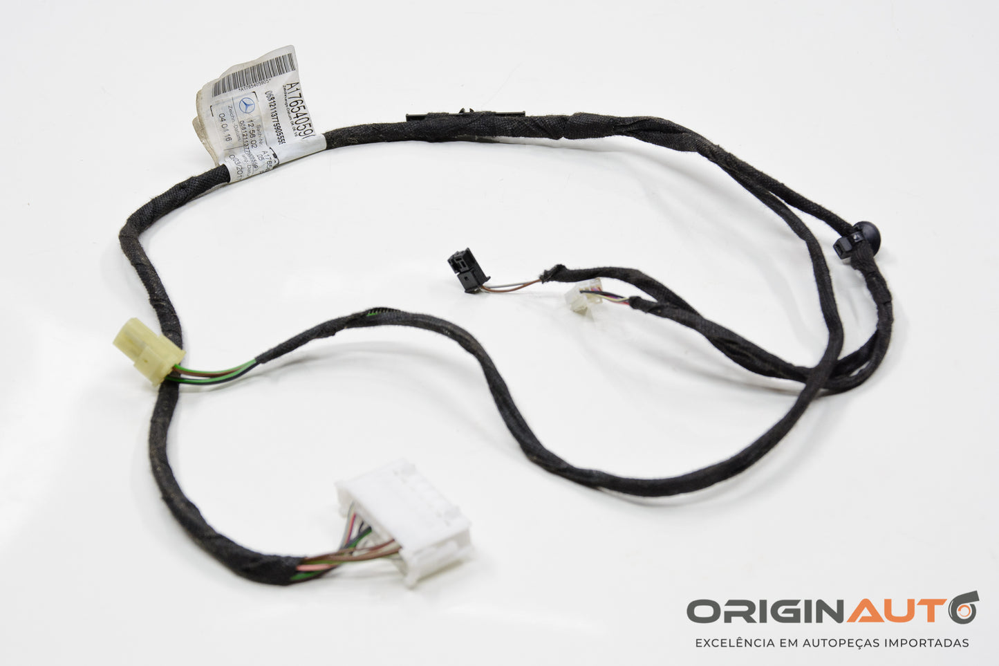 Chicote Console Central Mercedes Gla 200 2018 A1765405905