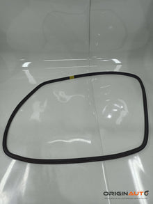 Borracha Porta Malas Mercedes-Benz Gla Gla 200  A151567400078