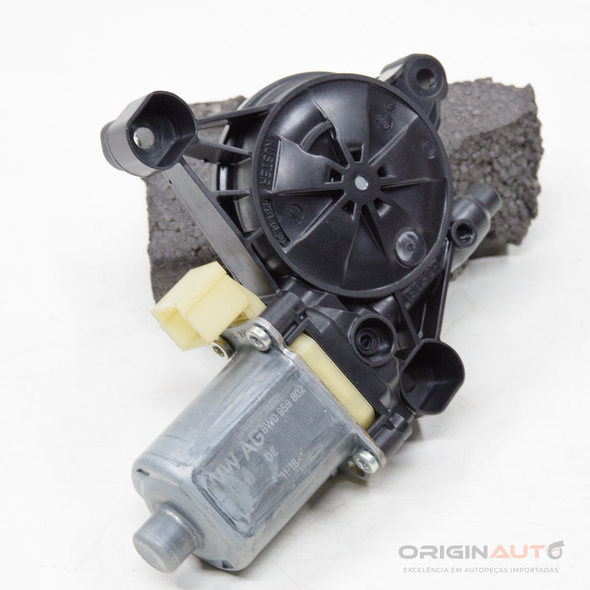 Motor Vidro Eletrico Dianteiro Direito Audi A4 2.0 Tfsi B9 2018 8W0959802