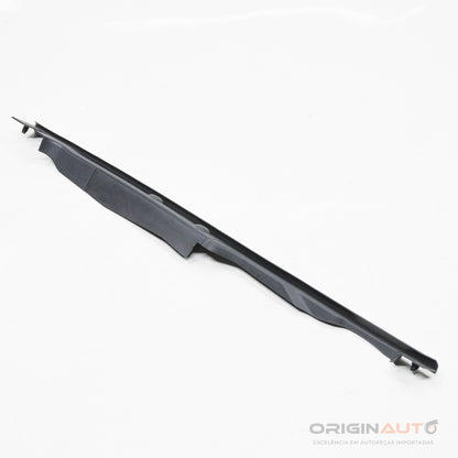 Acabamento Superior Paralama Direito Audi A4 2.0 Tfsi B9 2018 8W0820582