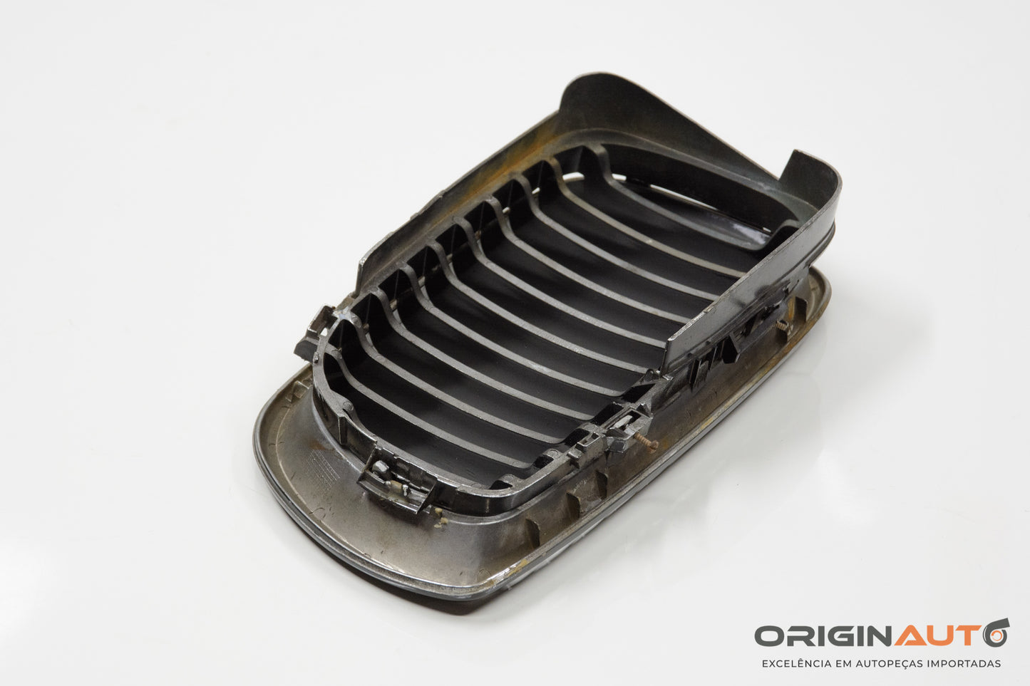 Grade Radiador Direita Bmw 320I E46 2001