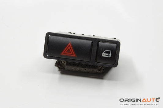 Botao Pisca Alerta Bmw 320I E46 2001 8368920