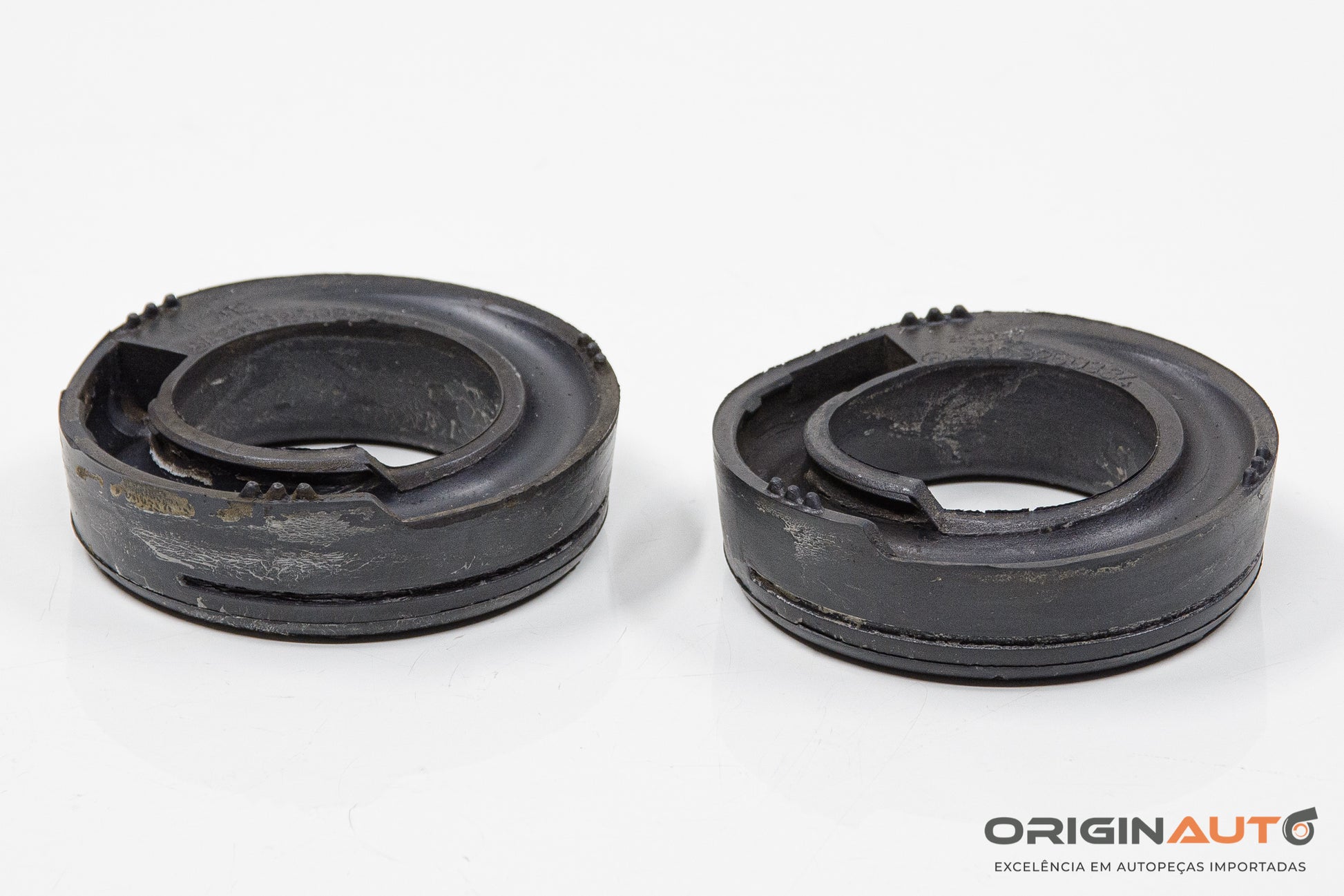 Calco Suporte Superior Mola Tras Mercedes C 180 Coupe W204 2014 A2103250384 Uni