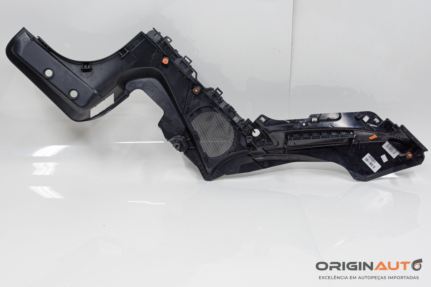 Acabamento Lateral Esquerdo Traseiro Mercedes C 180 Coupe W204 2014 A2076901325