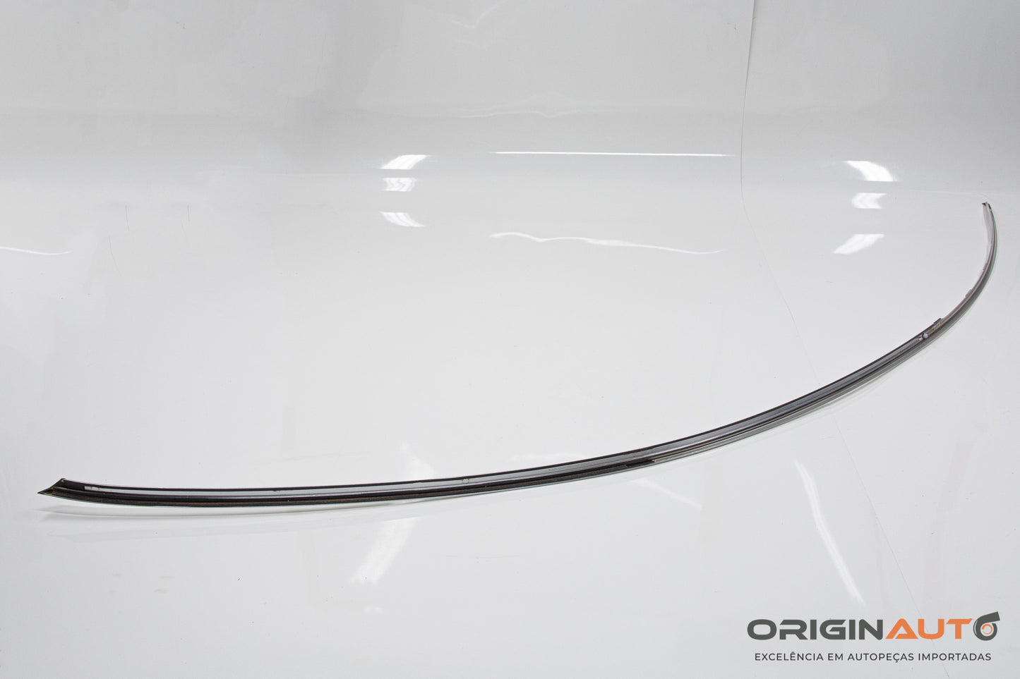 Friso Cromado Janela Esquerda Mercedes C 180 Coupe W204 2014 A2046902580