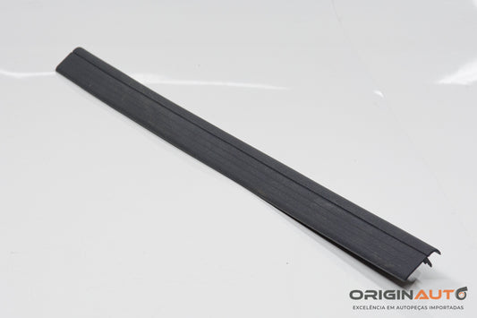 Moldura Interior Soleira Esquerda Mercedes C 180 Coupe W204 2014 A2076860336
