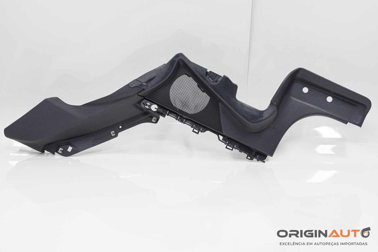 Forro Lateral Inferior Traseiro Direito Mercedes C180 Coupe W204 A2076901425