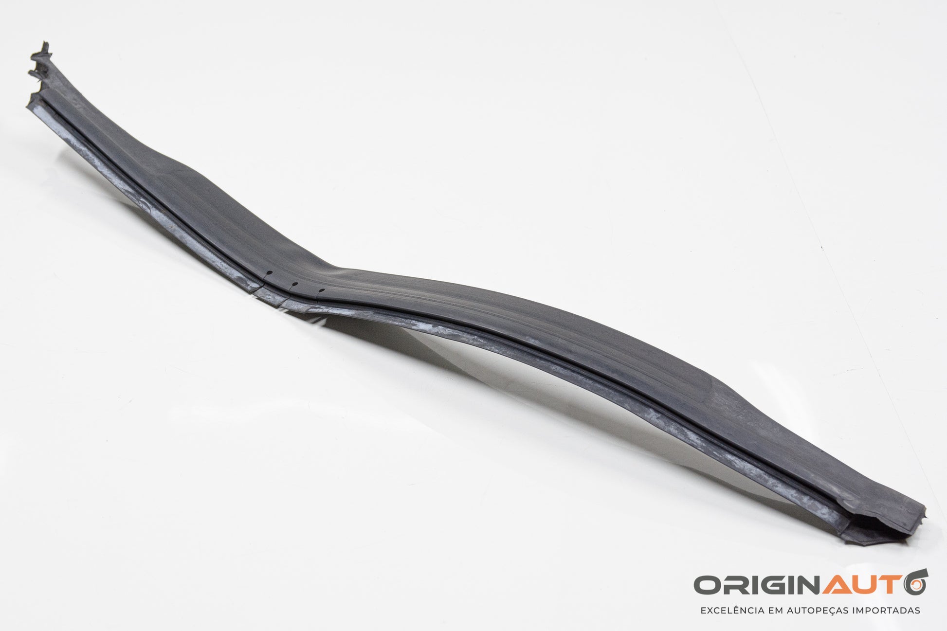 Borracha Vedacao Esquerda Motor Mercedes C 180 Coupe W204 2014 A2046282798