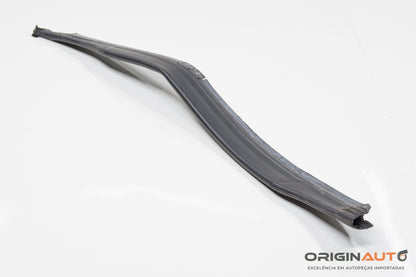 Borracha Vedacao Esquerda Motor Mercedes C 180 Coupe W204 2014 A2046282798