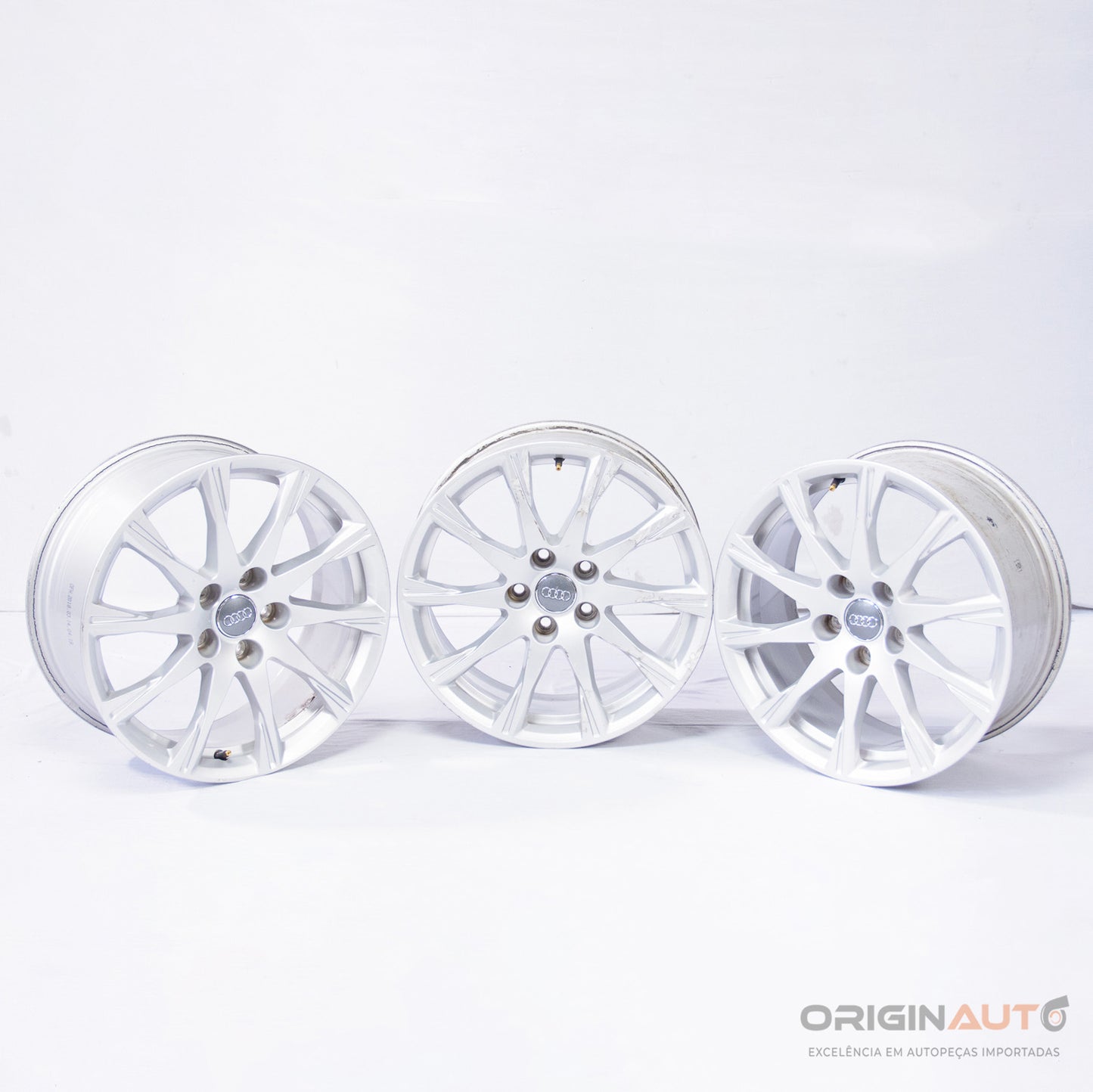 Roda Audi A4 2.0 Tfsi B9 2018 8W0601025C