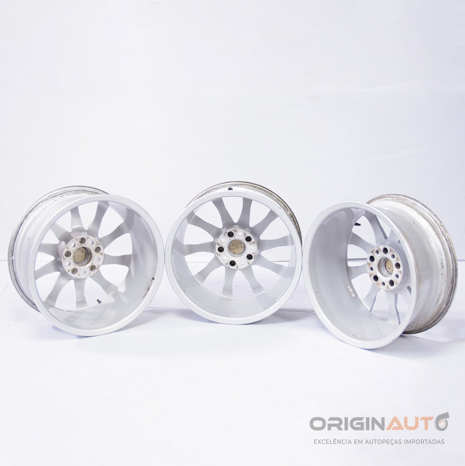 Roda Audi A4 2.0 Tfsi B9 2018 8W0601025C