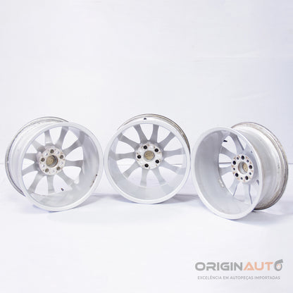 Roda Audi A4 2.0 Tfsi B9 2018 8W0601025C