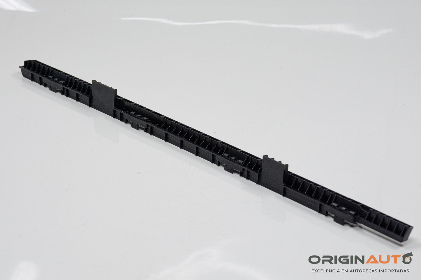 Guia Spoiler Porta Esquerda Mercedes C 180 Coupe W204 2014 A2076800156