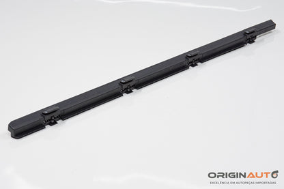 Guia Suporte Spoiler Direito Mercedes C 180 Coupe W204 2014 A2076800256