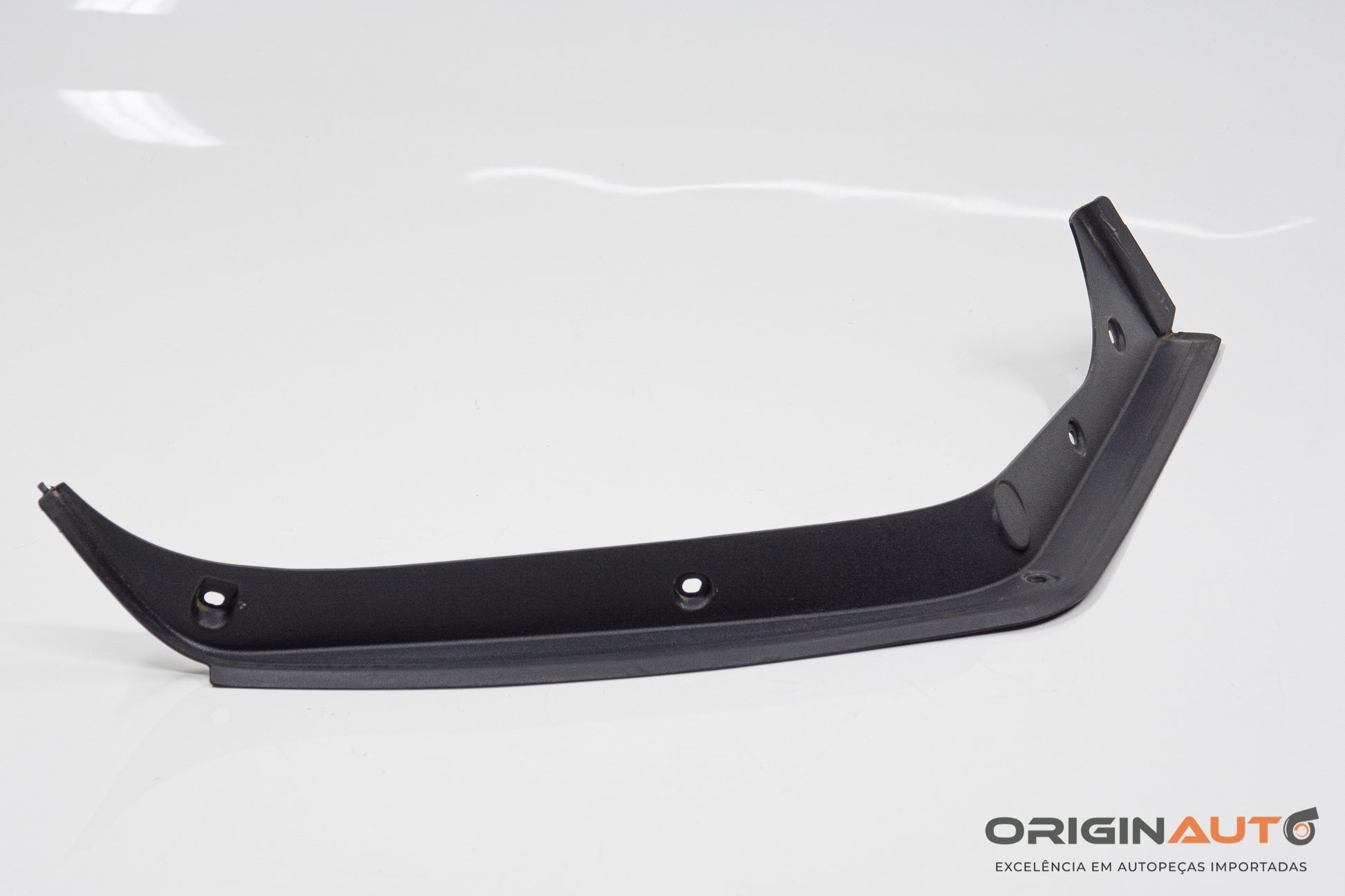 Acabamento Porta Malas Direito Mercedes C 180 Coupe W204 2014 A2046940825