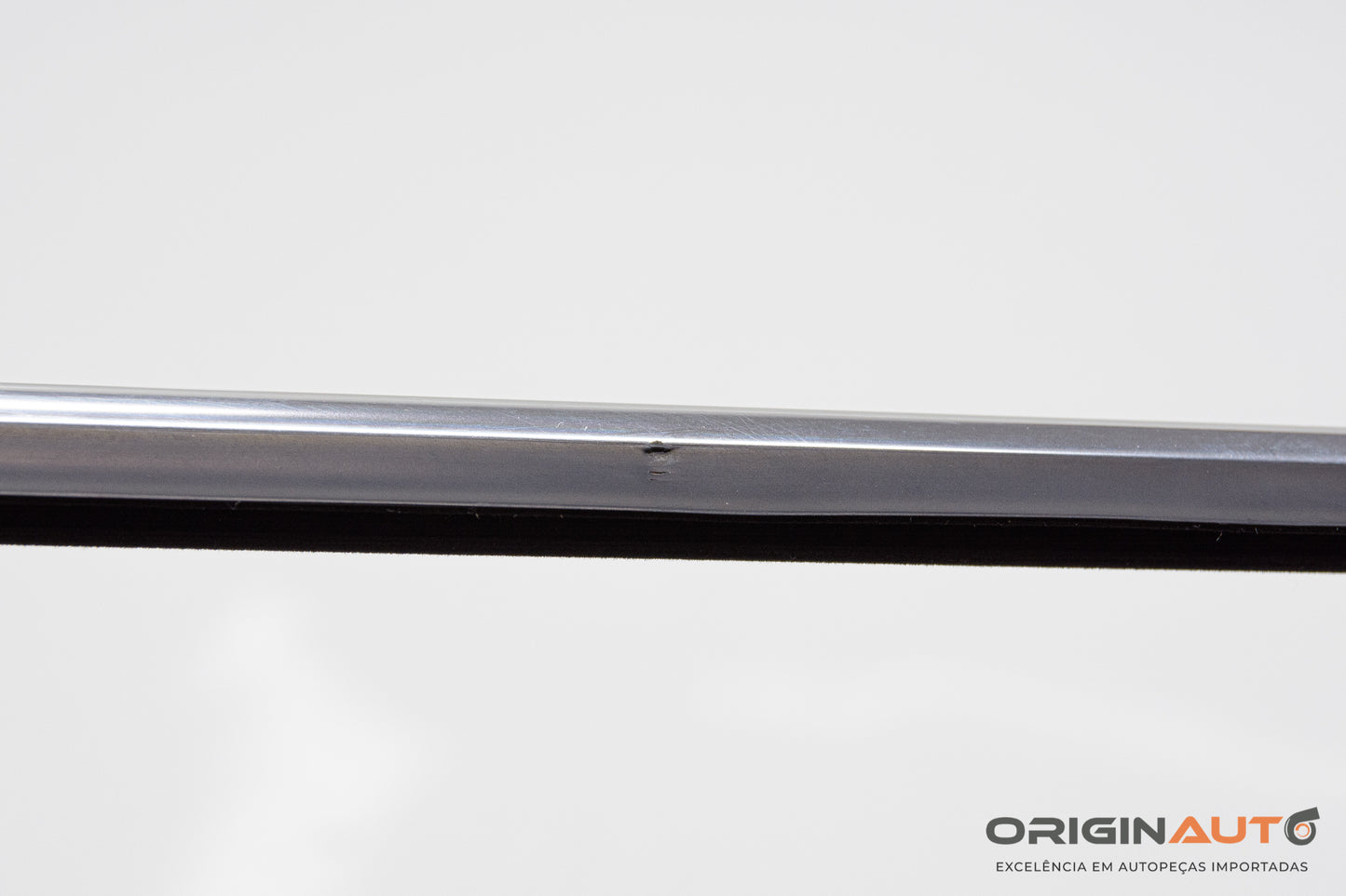 Moldura Vidro Dianteiro Esquerdo Mercedes C 180 Coupe W204 2014 A2047252765