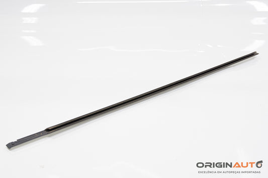Pestana Inferior Dianteiro Direito Mercedes C 180 Coupe W204 2014 A2047252865