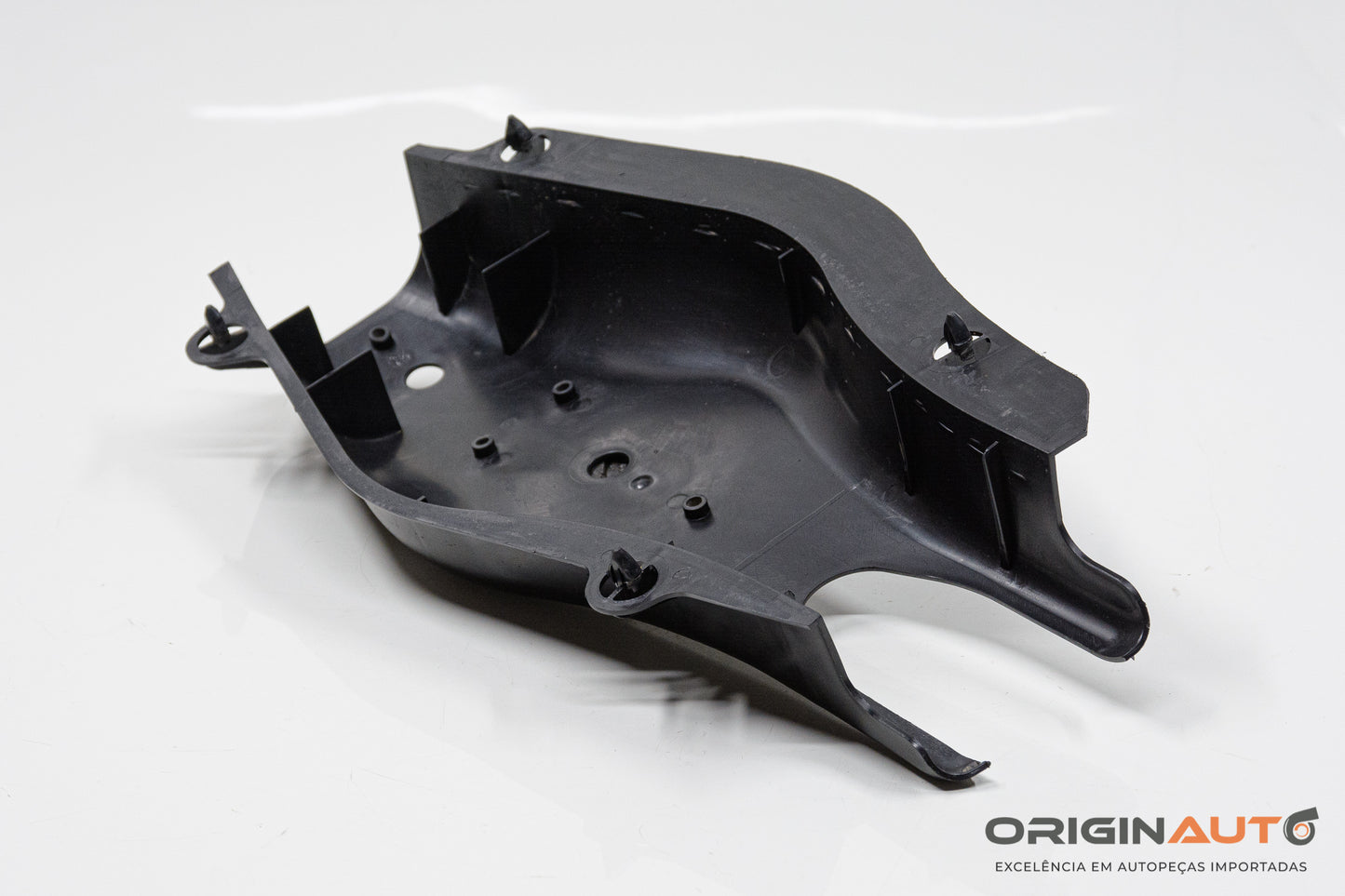 Moldura Bandeja Esquerda Mercedes C 180 Coupe W204 2014 A2043521588