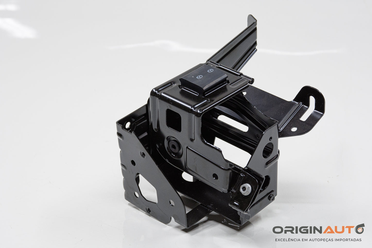 Suporte Bateria Auxiliar Mercedes C 180 Coupe W204 2014 A2045400440