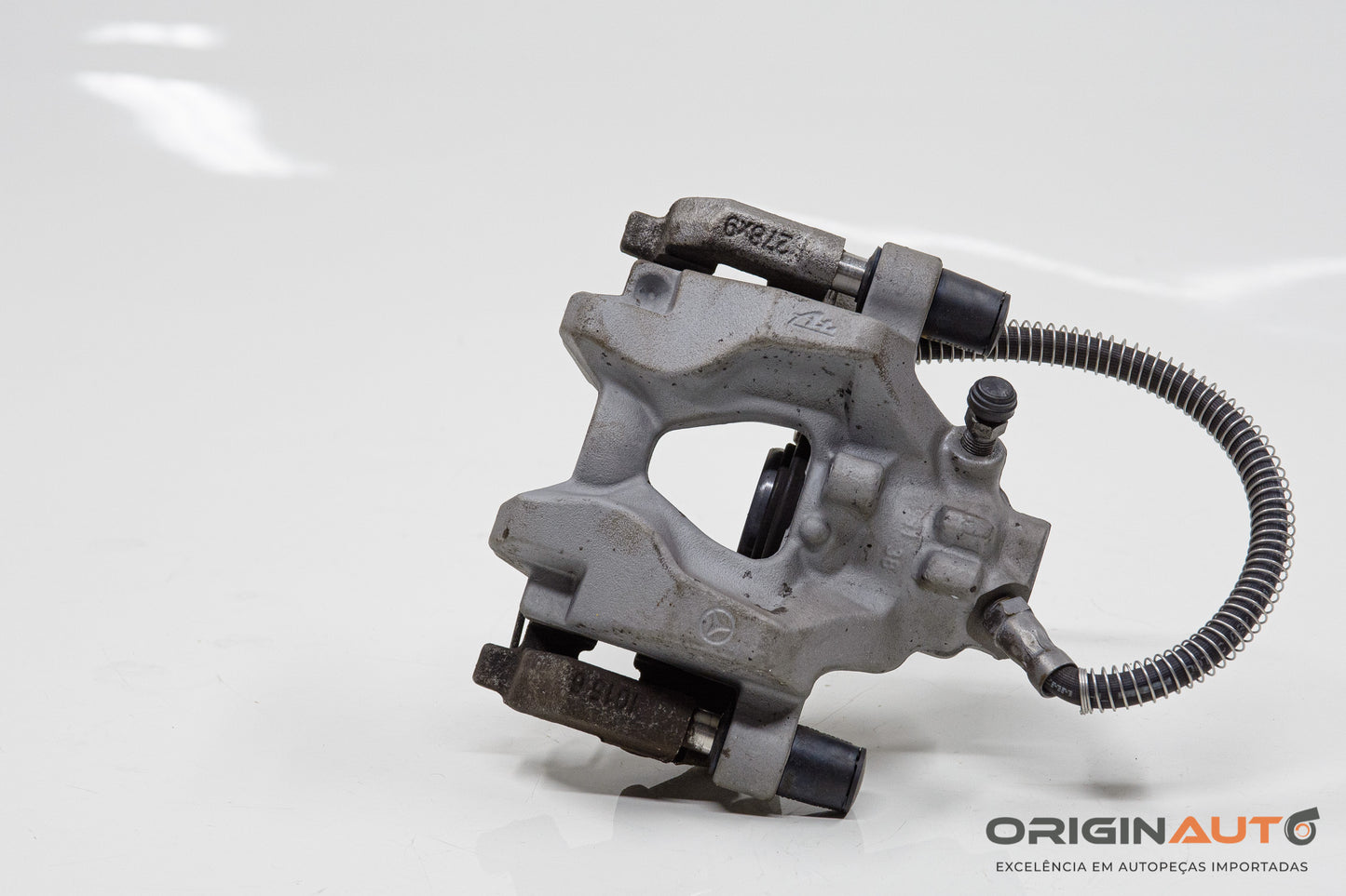 Pinca Freio Traseira Esquerda Mercedes C 180 Coupe W204 2014 A2044231581