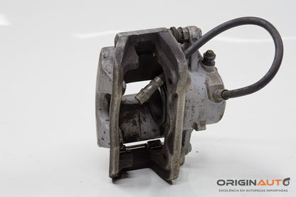 Pinca Freio Dianteira Direita Mercedes C 180 Coupe W204 2014 A2044212281