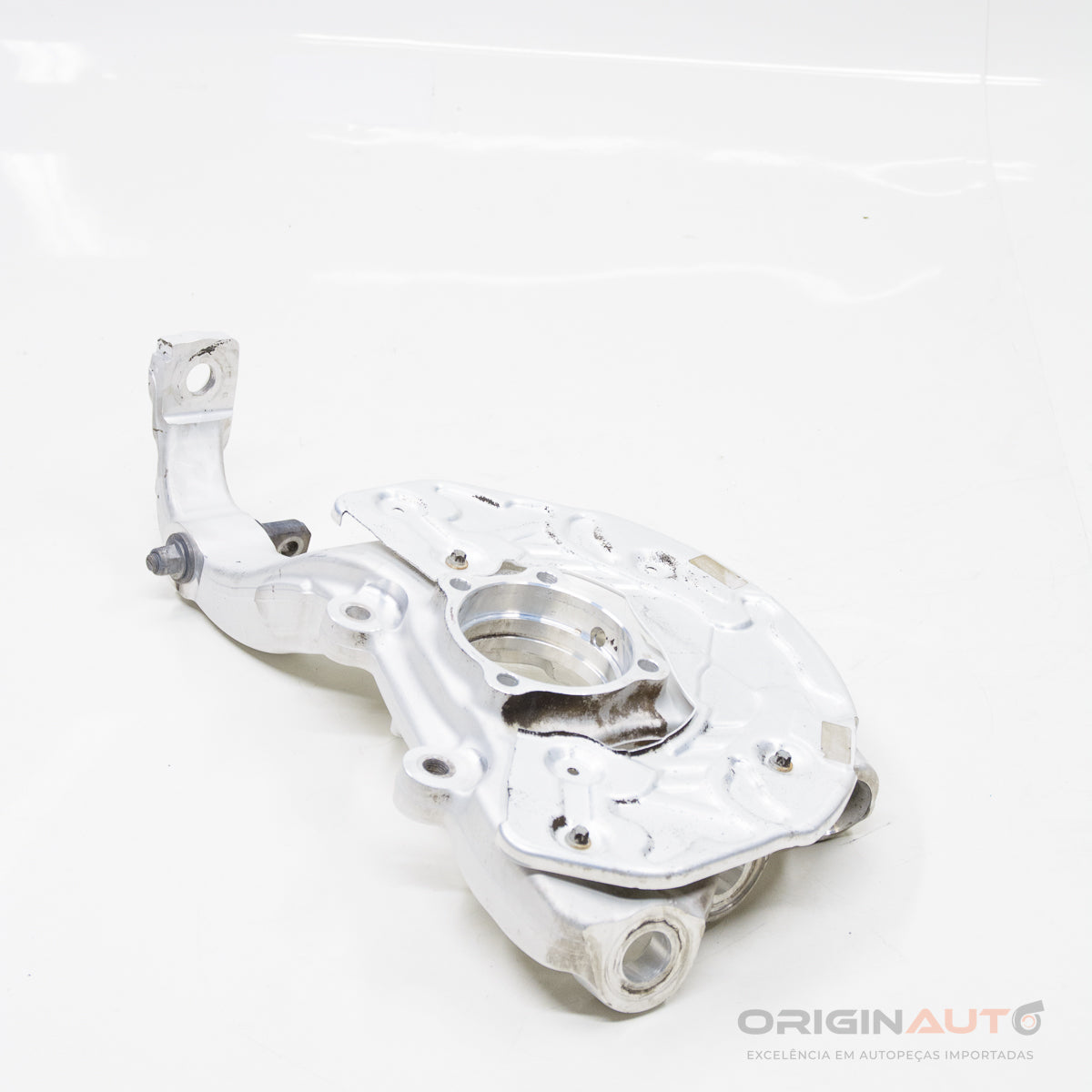 Montante Manga Eixo Dianteiro Esquerdo Mercedes C 43 Amg W205 2018 A2053326500