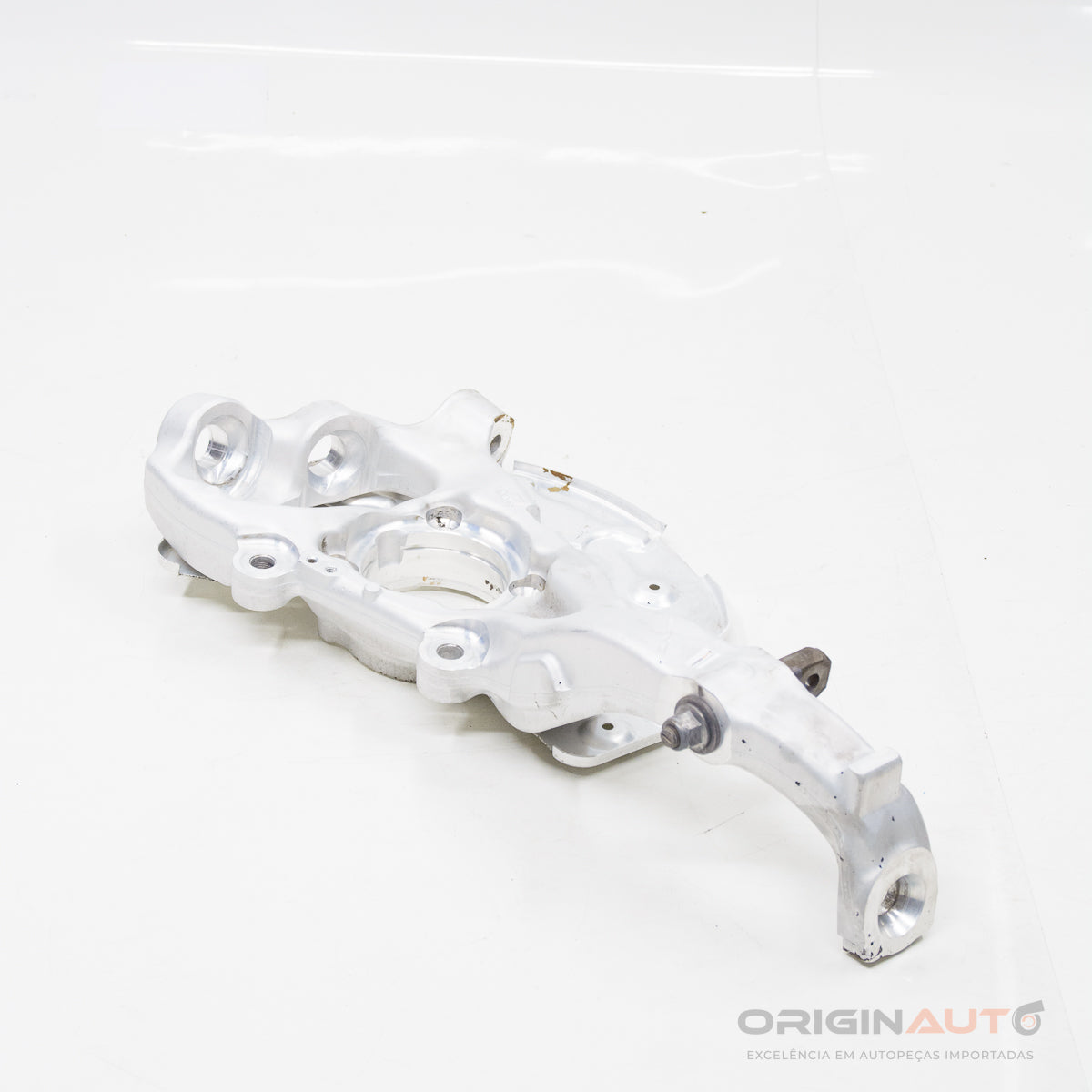 Montante Manga Eixo Dianteiro Esquerdo Mercedes C 43 Amg W205 2018 A2053326500