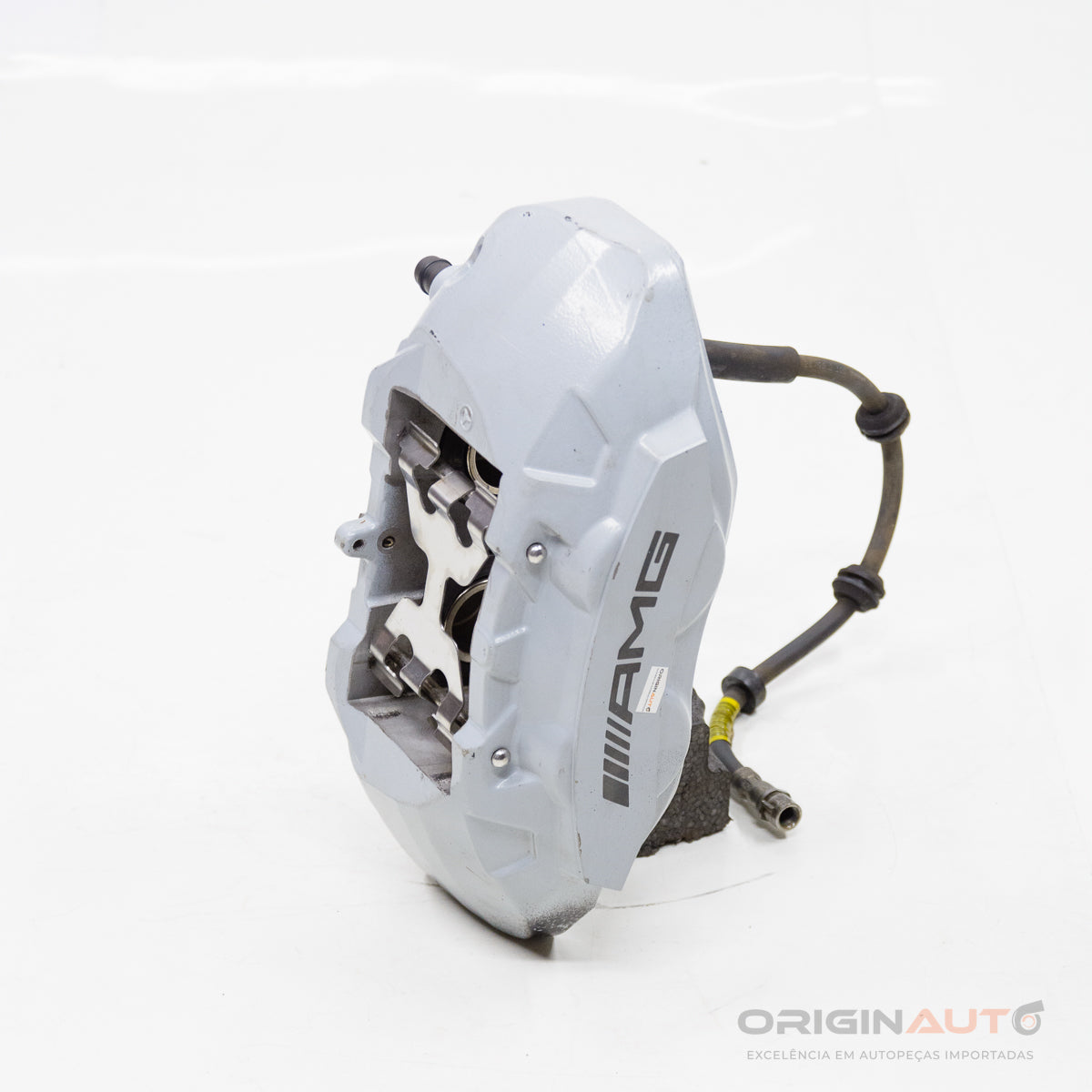Pinca Freio Dianteira Direita Mercedes C 43 Amg W205 2018 A0004212200