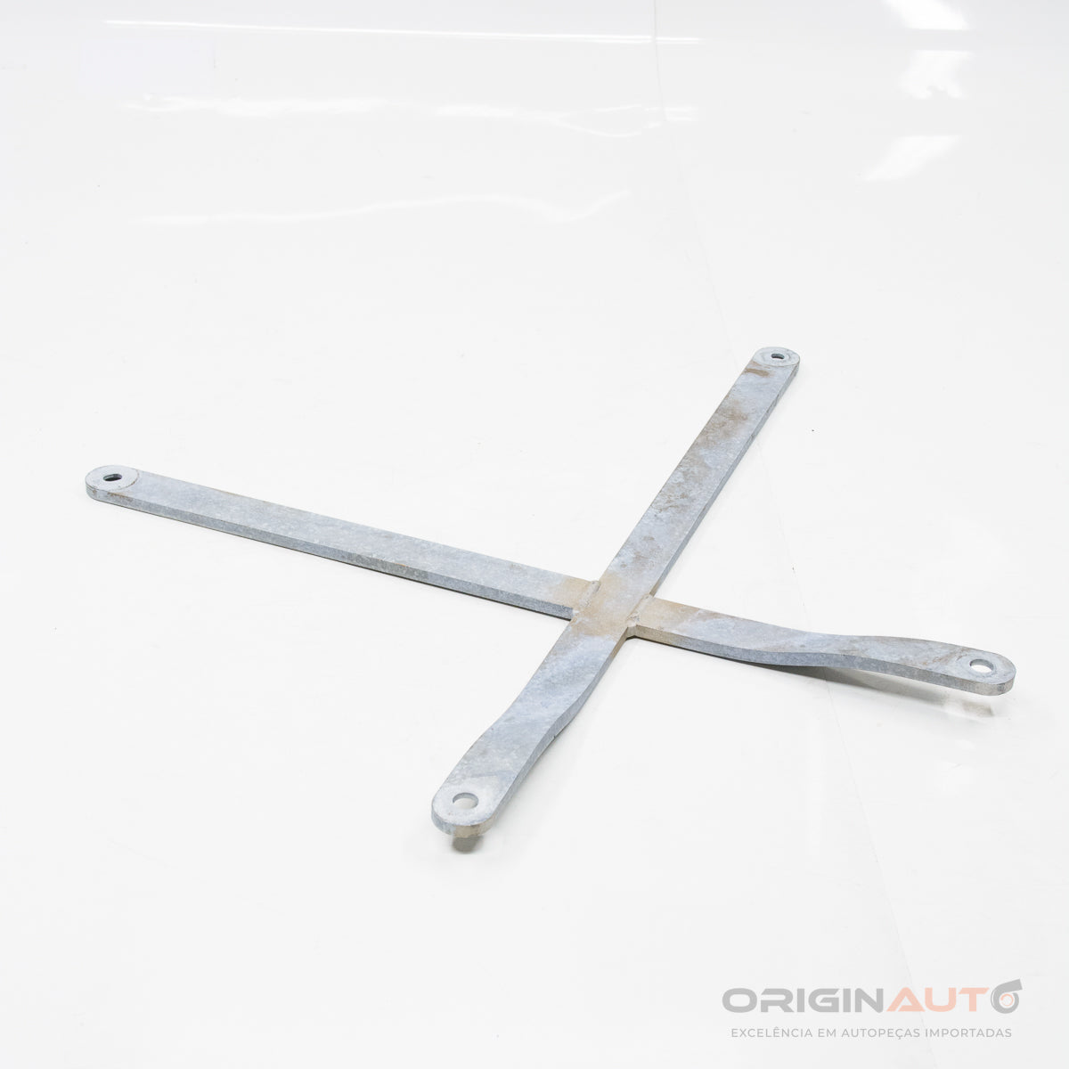 Travessa Cofre Motor Mercedes C 43 Amg W205 2018 A2055201300