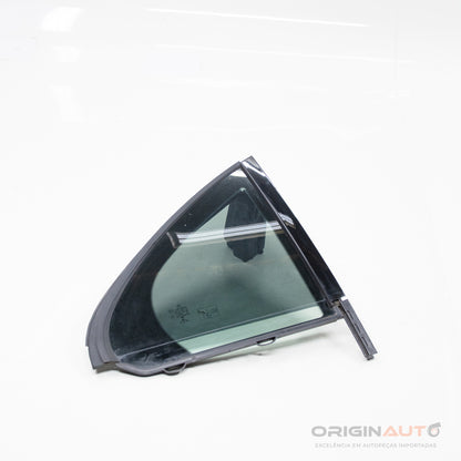 Vidro Vigia Traseiro Direito Mercedes C 43 Amg W205 2018 A2057300655