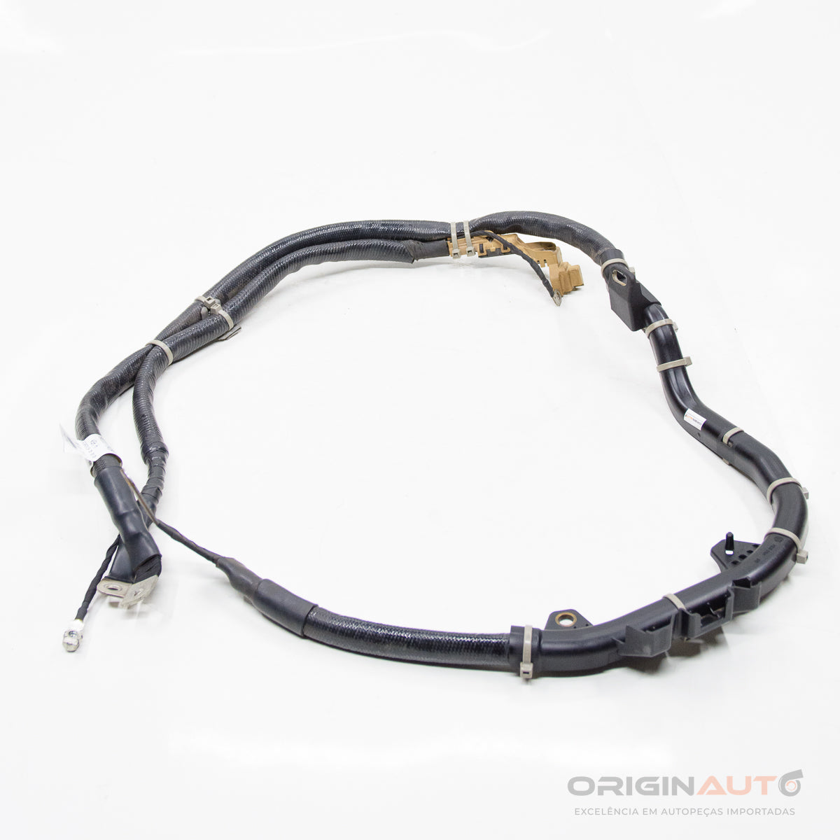 Chicote Alternador Mercedes C 43 Amg W205 2018 A2535400701