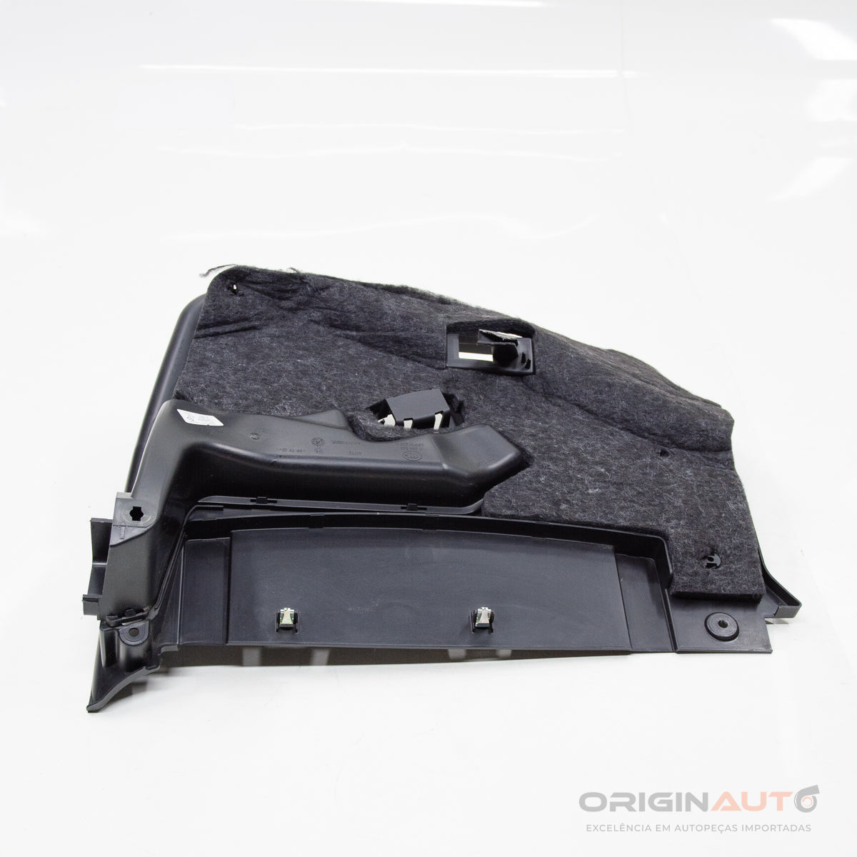 Acabamento Inferior Direito Painel Mercedes C 43 Amg W205 2018 A2056808205