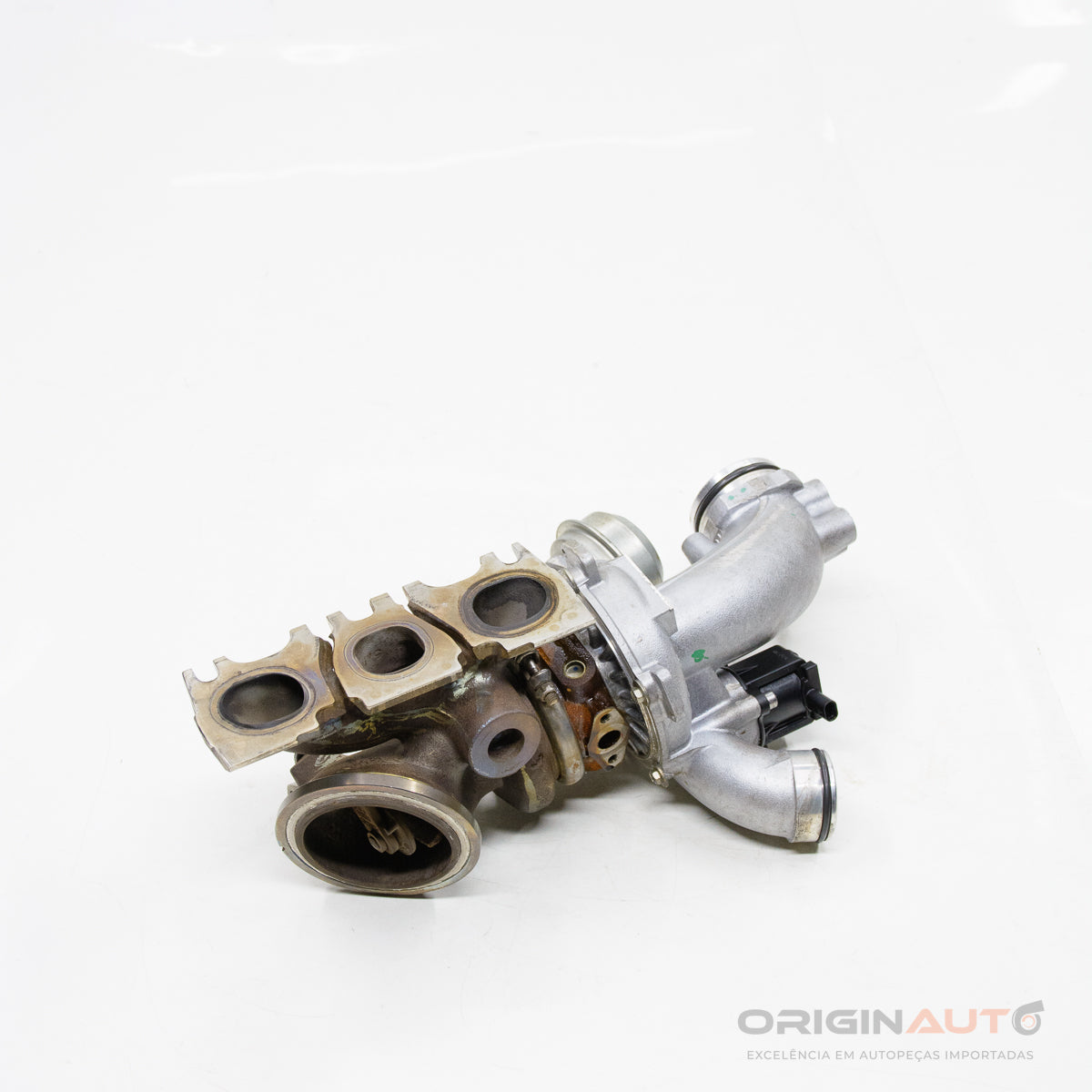 Turbina Esquerda Mercedes C 43 Amg W205 2018 A2760903380