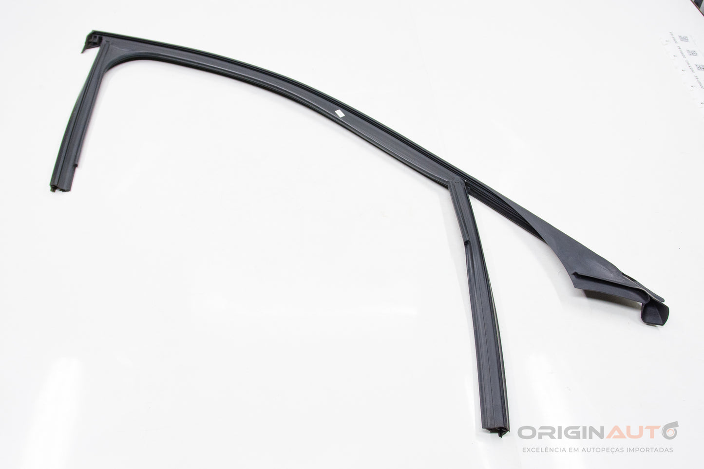 Canaleta Externa Dianteira Esquerda Mercedes C 43 Amg W205 2018 A2057254500