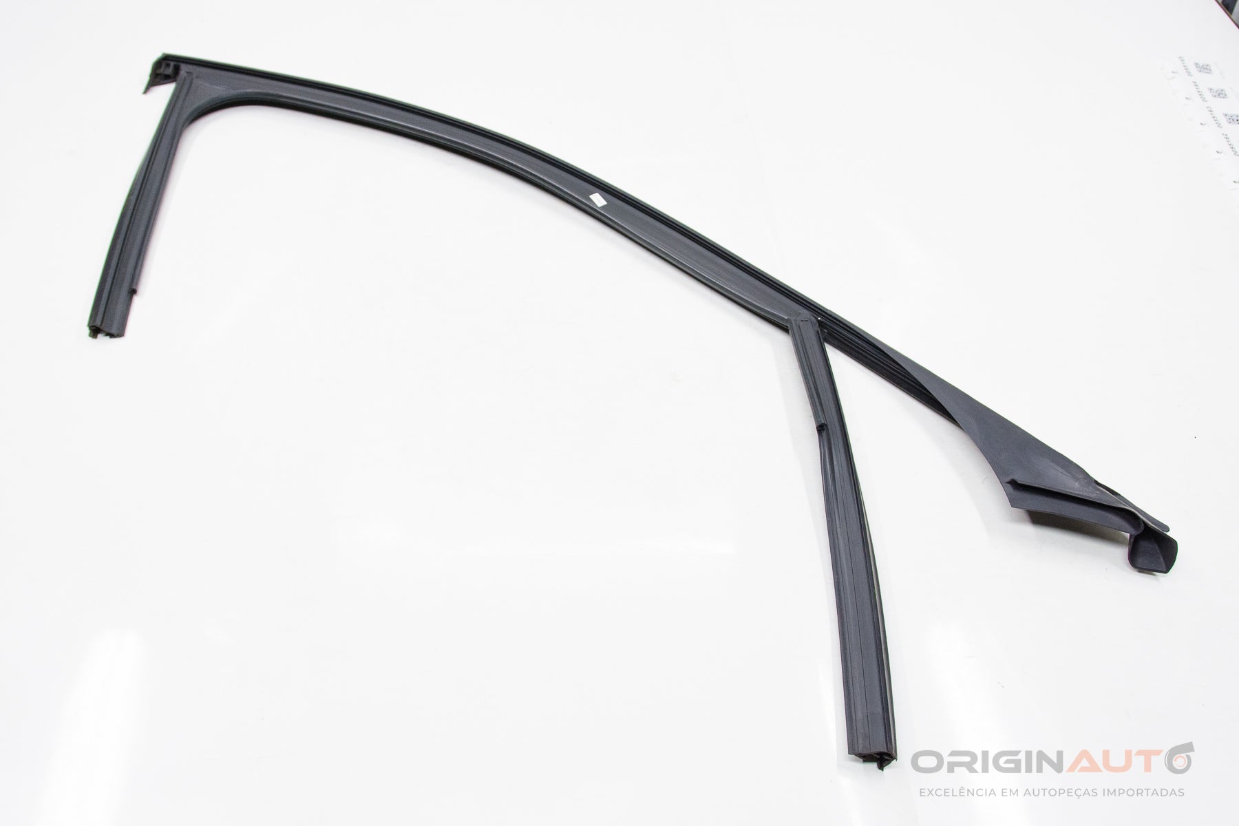 Canaleta Externa Dianteira Esquerda Mercedes C 43 Amg W205 2018 A2057254500