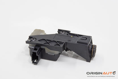 Trava Portinhola Mercedes C 180 Coupe W204 2014 A2048200072