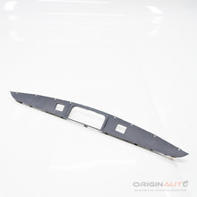 Acabamento Luz De Placa Mercedes C 43 Amg W205 2018 A2057400500