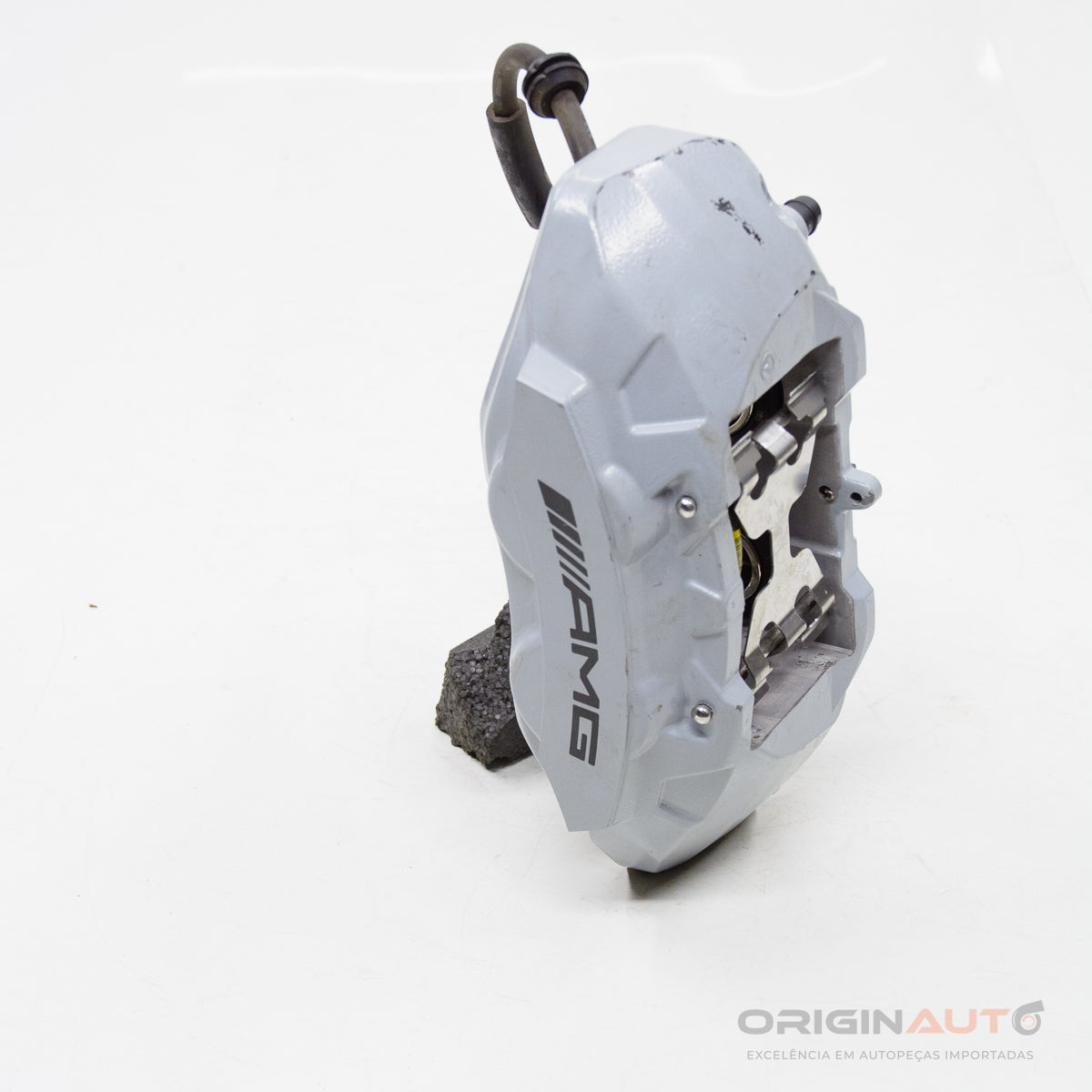 Pinca Freio Dianteira Esquerda Mercedes C 43 Amg W205 2018 A0004212100