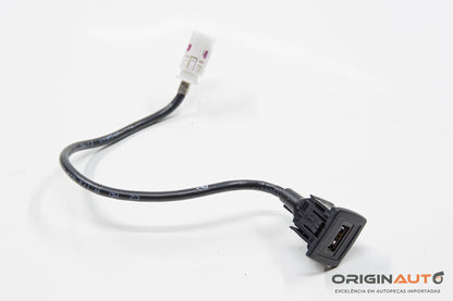 Entrada Usb Console Mercedes C 180 Coupe W204 2014 A1728200515